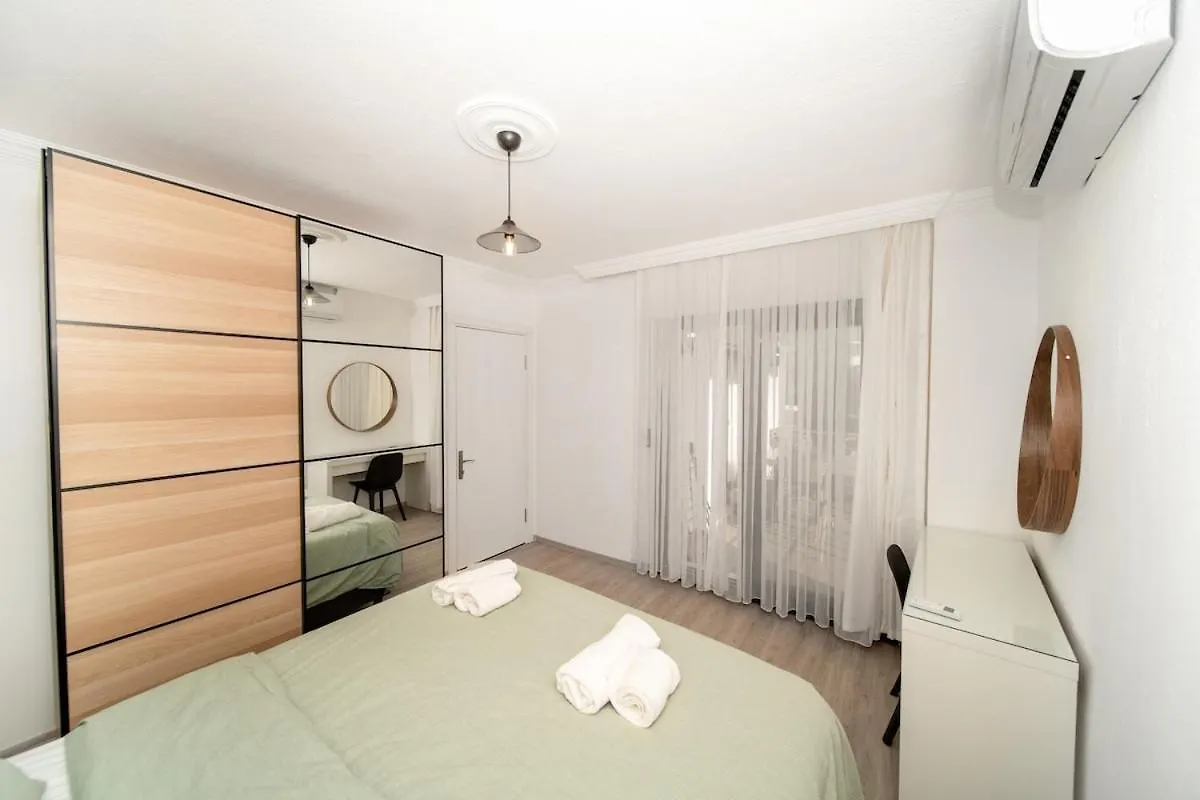 Bodrum Center 2 Bedroom Calm Modern Upstairs Flat - Yeni Duenya Bodrum